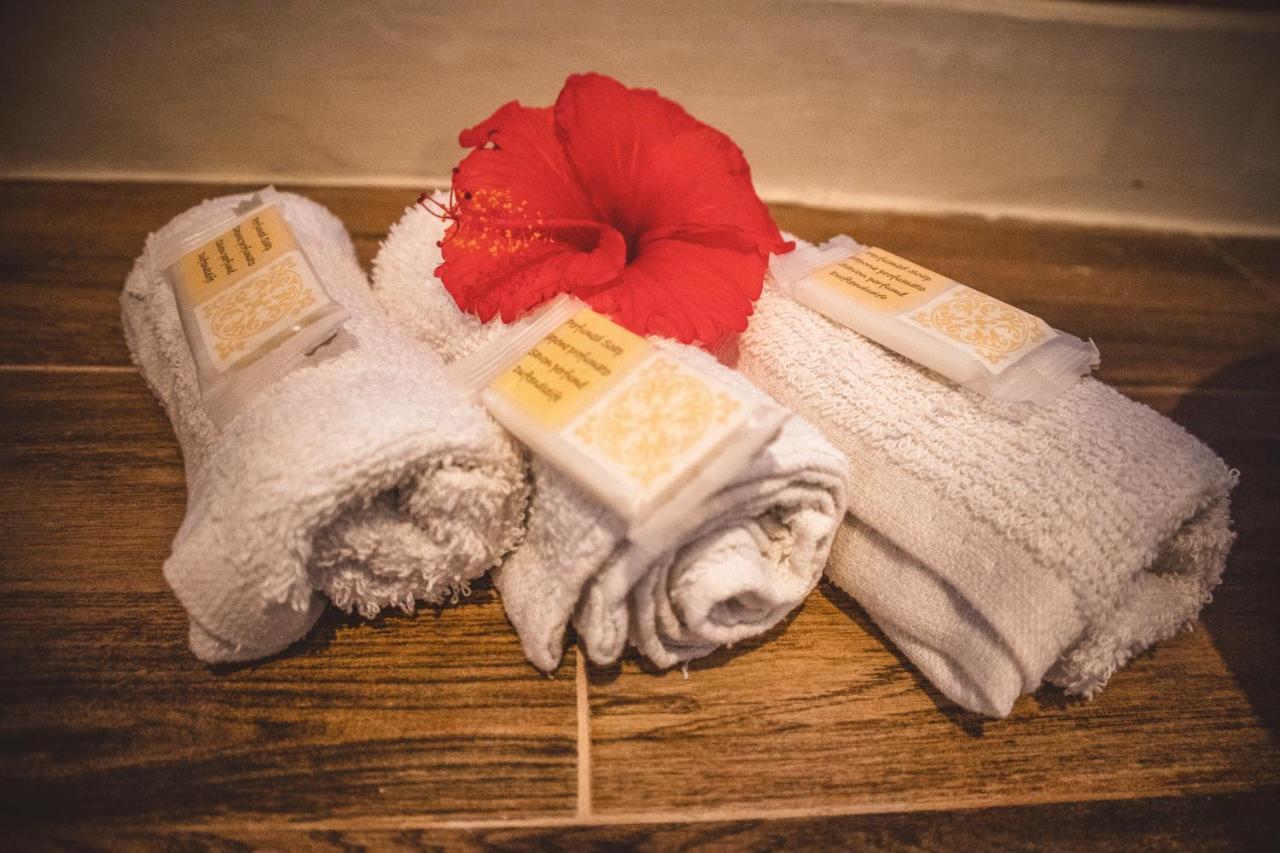 Zanzibella Hotel & Spa Kiwengwa  Ngoại thất bức ảnh A set of towels and soap