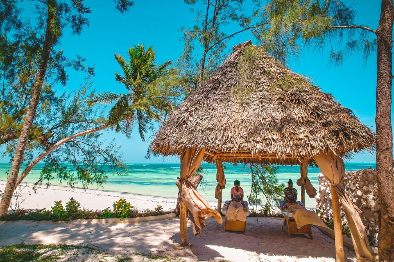 Zanzibella Hotel & Spa Kiwengwa  Ngoại thất bức ảnh Beach hut at the resort