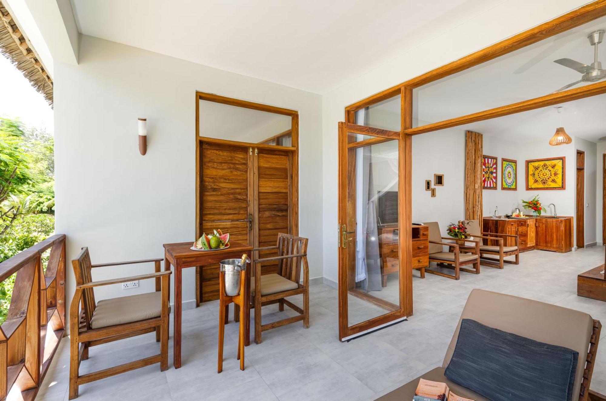 Zanzibella Hotel & Spa Kiwengwa  Ngoại thất bức ảnh A suite at the hotel